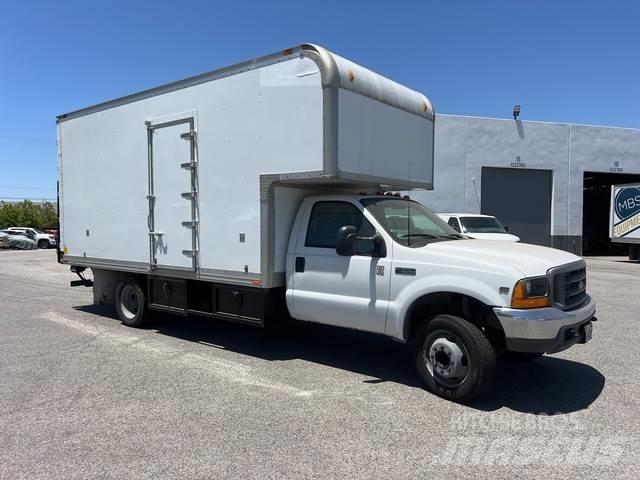 Ford F-550 Грузовики-Фургоны