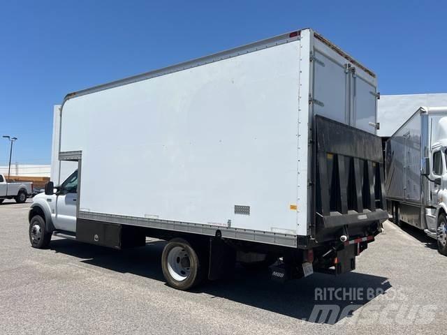 Ford F-550 Грузовики-Фургоны