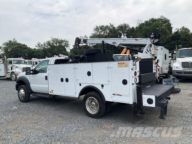 Ford F-550 Комбинированные дорожные машины