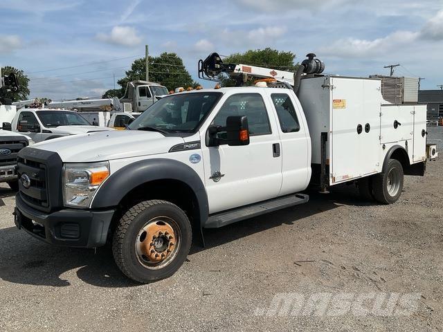 Ford F-550 Комбинированные дорожные машины