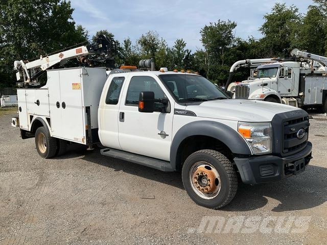 Ford F-550 Комбинированные дорожные машины