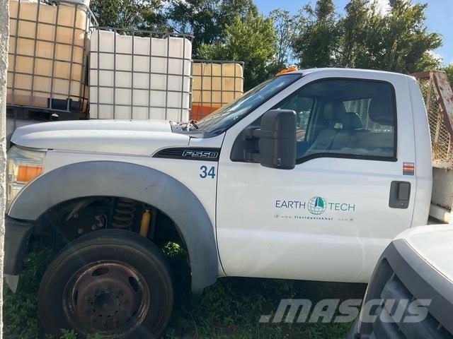 Ford F-550 Грузовики-платформы/боковая разгрузка
