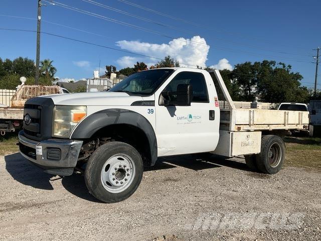 Ford F-550 Грузовики-платформы/боковая разгрузка