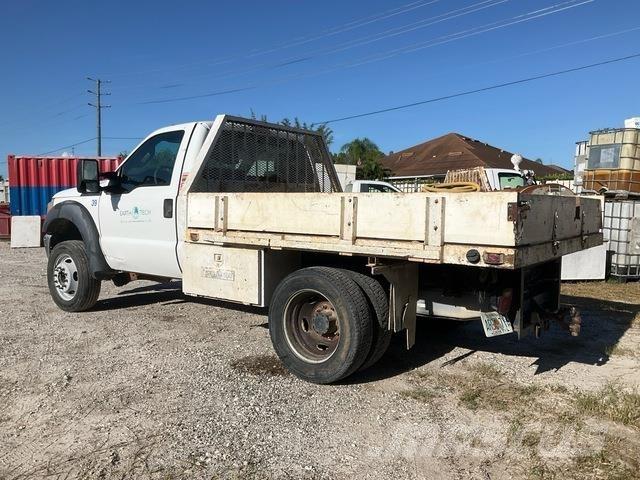 Ford F-550 Грузовики-платформы/боковая разгрузка