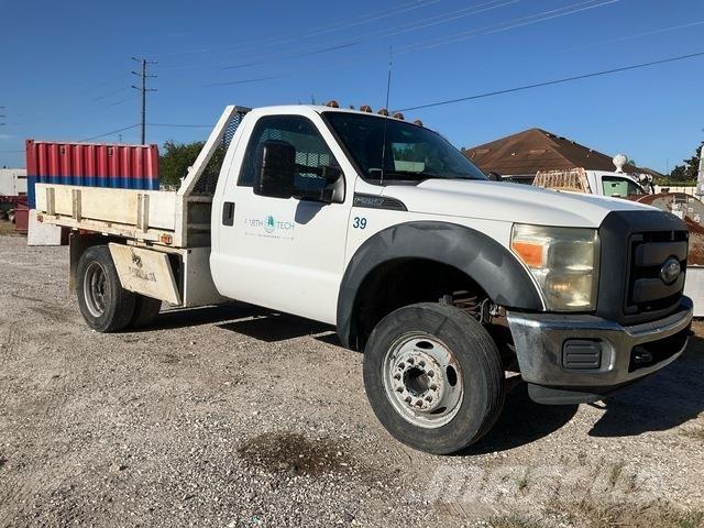 Ford F-550 Грузовики-платформы/боковая разгрузка