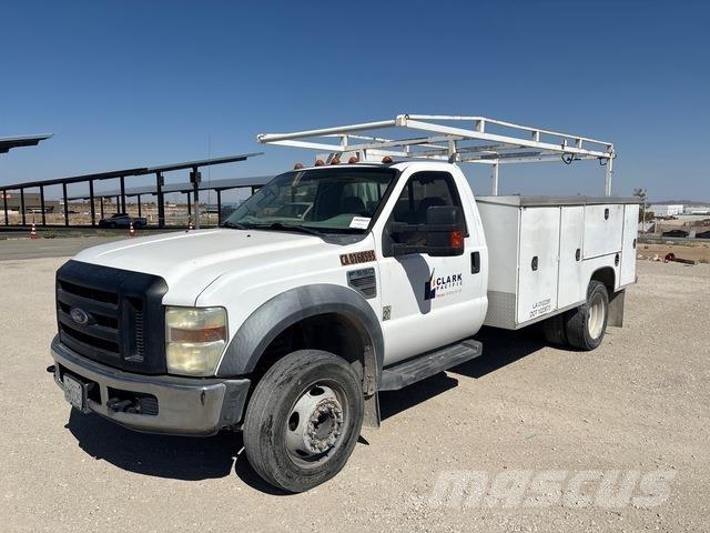 Ford F-550 Бортовые фургоны