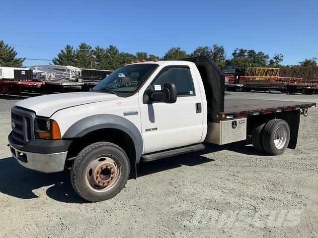 Ford F-550 Грузовики-платформы/боковая разгрузка