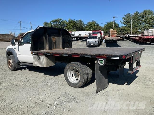 Ford F-550 Грузовики-платформы/боковая разгрузка