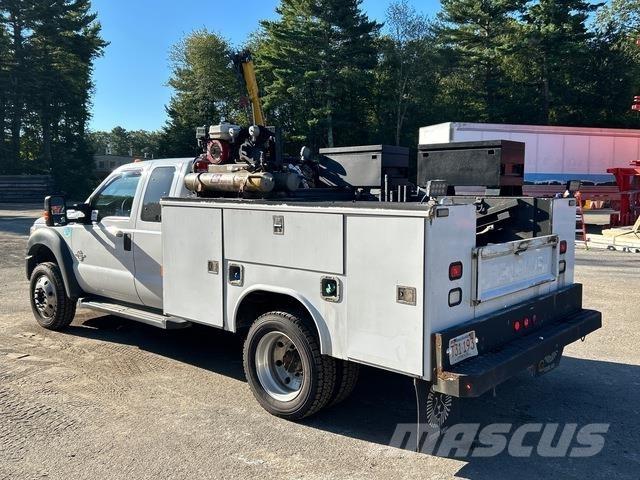 Ford F-550 Бортовые фургоны