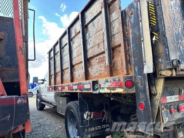 Ford F-550 Грузовики-платформы/боковая разгрузка