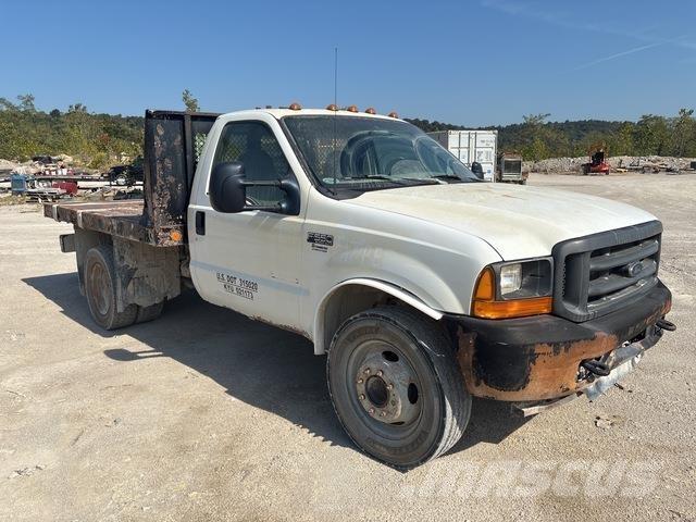 Ford F-550 Грузовики-платформы/боковая разгрузка