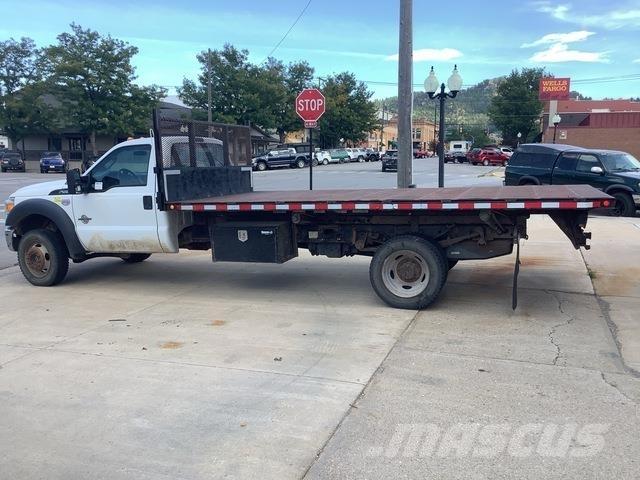 Ford F-550 Грузовики-Самосвалы