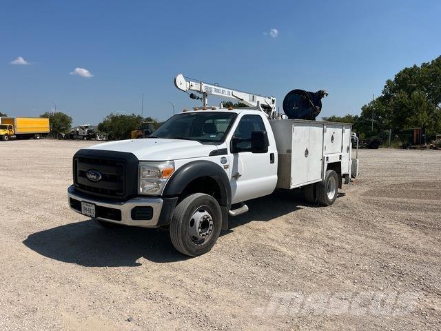 Ford F-550 Комбинированные дорожные машины