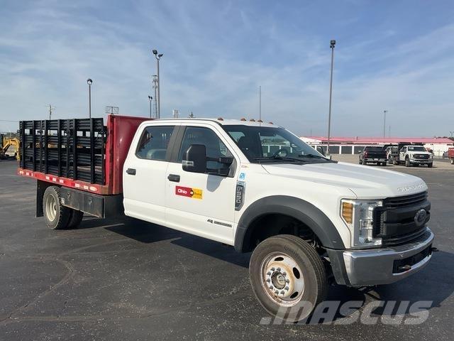 Ford F-550 Грузовики-платформы/боковая разгрузка