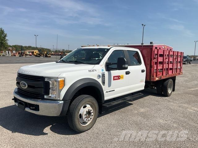 Ford F-550 Грузовики-платформы/боковая разгрузка