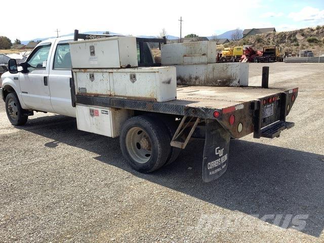 Ford F-550 Грузовики-платформы/боковая разгрузка