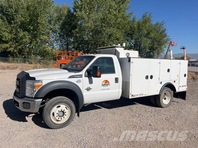 Ford F-550 Комбинированные дорожные машины