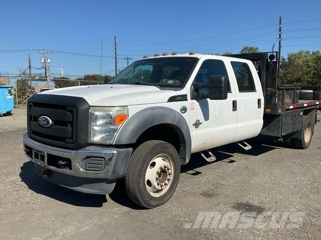 Ford F-550 Грузовики-платформы/боковая разгрузка