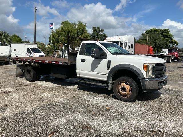 Ford F-550 Грузовики-Самосвалы