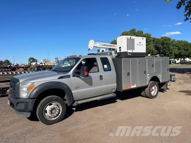 Ford F-550 Комбинированные дорожные машины