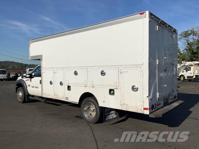 Ford F-550 Грузовики-цистерны