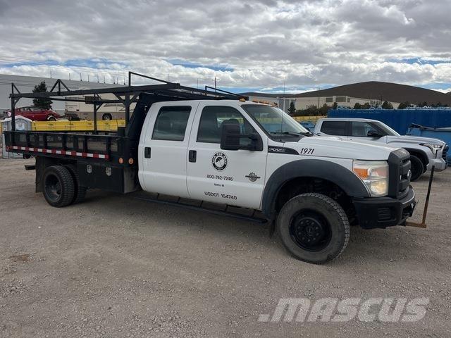 Ford F-550 Грузовики-платформы/боковая разгрузка