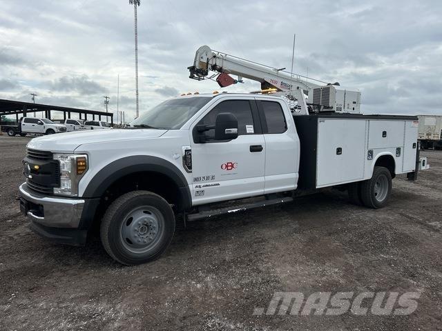 Ford F-550 Комбинированные дорожные машины