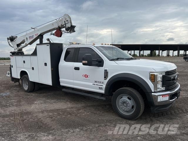 Ford F-550 Комбинированные дорожные машины