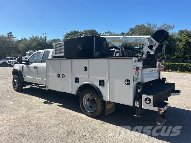 Ford F-550 Комбинированные дорожные машины