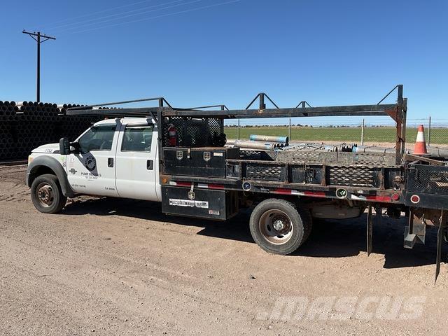 Ford F-550 Грузовики-платформы/боковая разгрузка
