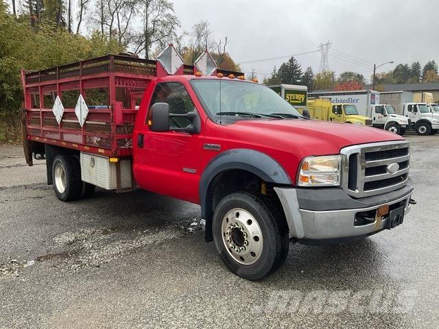 Ford F-550 Грузовики-платформы/боковая разгрузка