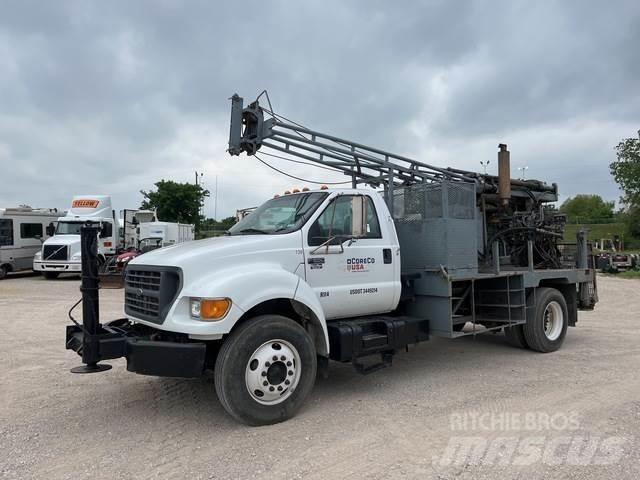 Ford F-650 Передвижные буровые установки