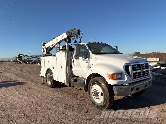 Ford F-650 Комбинированные дорожные машины