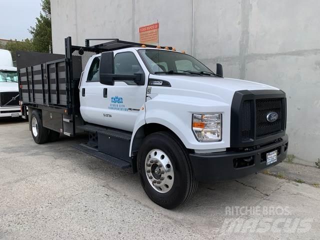 Ford F-650 Грузовики-платформы/боковая разгрузка