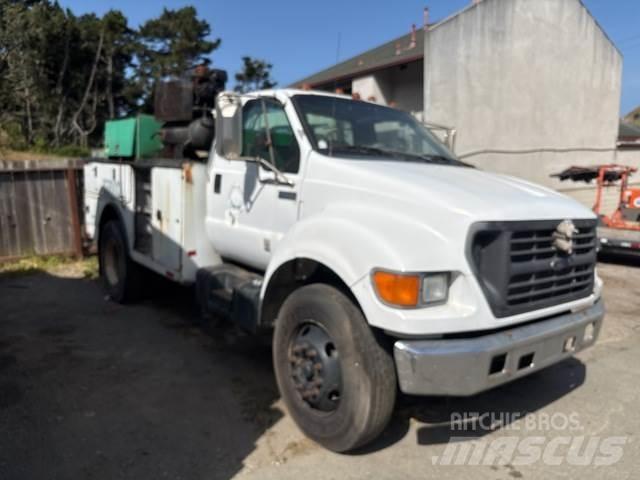 Ford F-650 Комбинированные дорожные машины