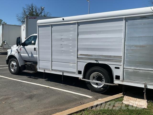 Ford F-650 Грузовики для доставки напитков