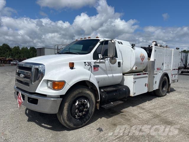 Ford F-650 Грузовики-цистерны