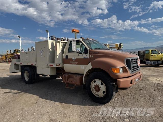 Ford F-650 Грузовики-цистерны