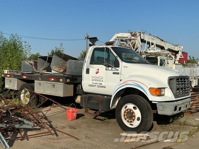 Ford F-650 Грузовики-платформы/боковая разгрузка