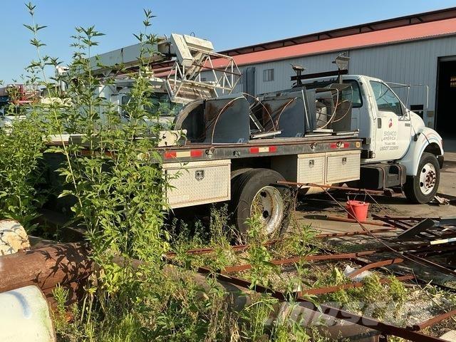 Ford F-650 Грузовики-платформы/боковая разгрузка