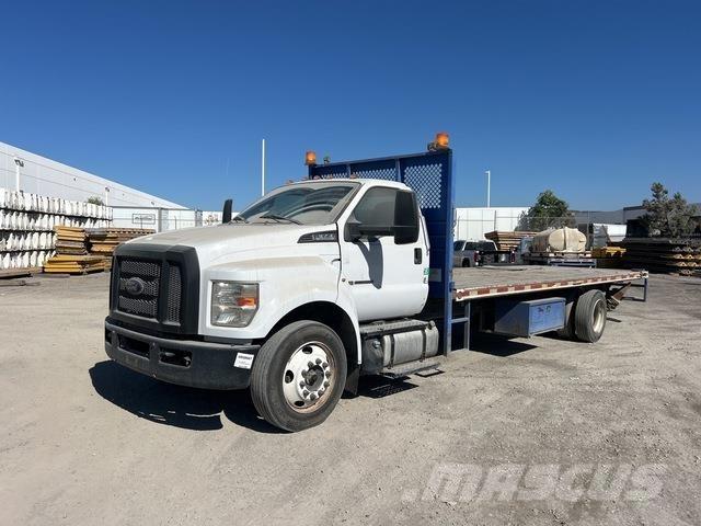 Ford F-650 Грузовики-платформы/боковая разгрузка