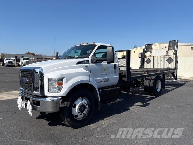 Ford F-650 Грузовики-платформы/боковая разгрузка