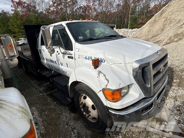 Ford F-650 Грузовики-платформы/боковая разгрузка