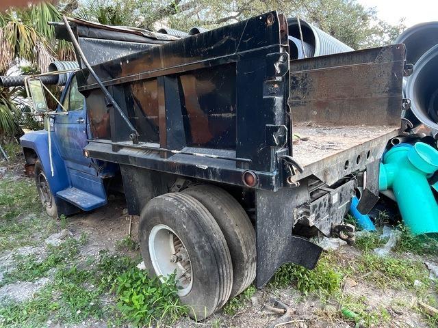 Ford F-700 Грузовики-Самосвалы