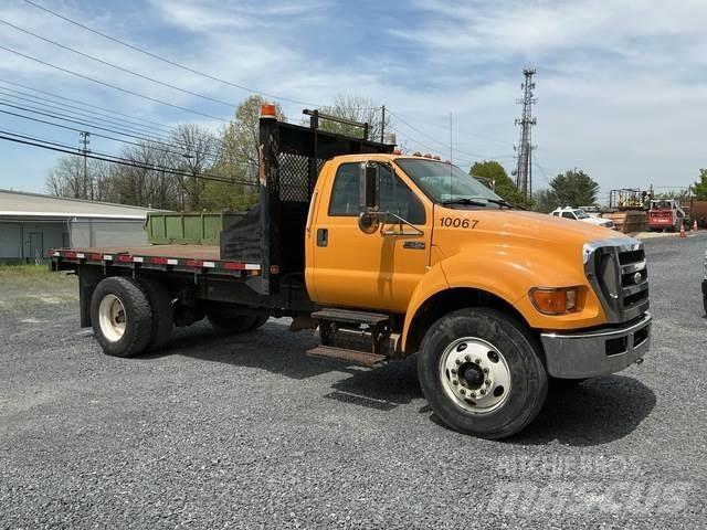 Ford F-750 Грузовики-платформы/боковая разгрузка