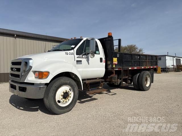 Ford F-750 Грузовики-Самосвалы