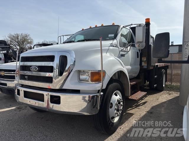 Ford F-750 Грузовики-платформы/боковая разгрузка
