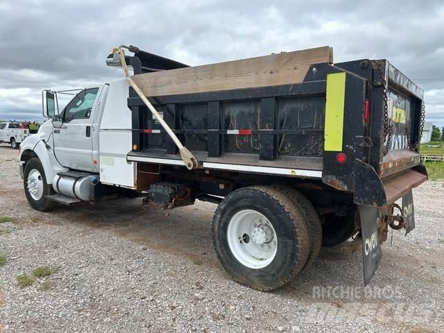Ford F-750 Грузовики-Самосвалы