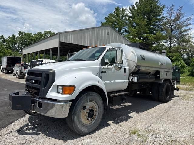 Ford F-750 Автобетоносмесители
