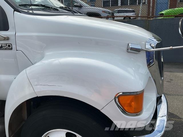 Ford F-750 Грузовики для доставки напитков
